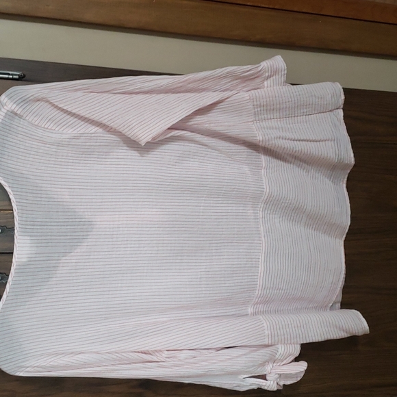 Ladies stripped top - Picture 2 of 3